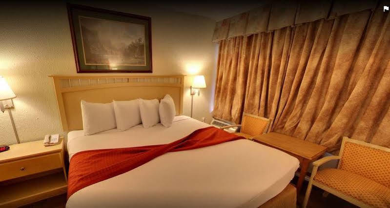 شاطئ ميرتل Ocean Star Hotel (Adults Only) المظهر الخارجي الصورة